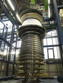 A gas turbine for a combined cycle power plant. (Photo: Siemens PN200909-01)